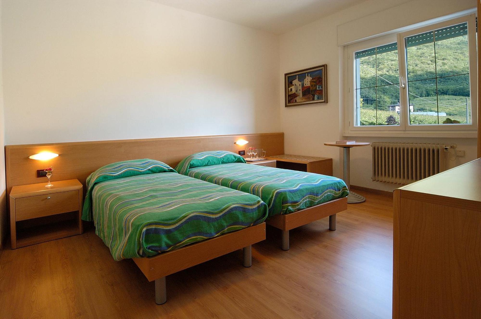 Hotel Karinhall Тренто Экстерьер фото