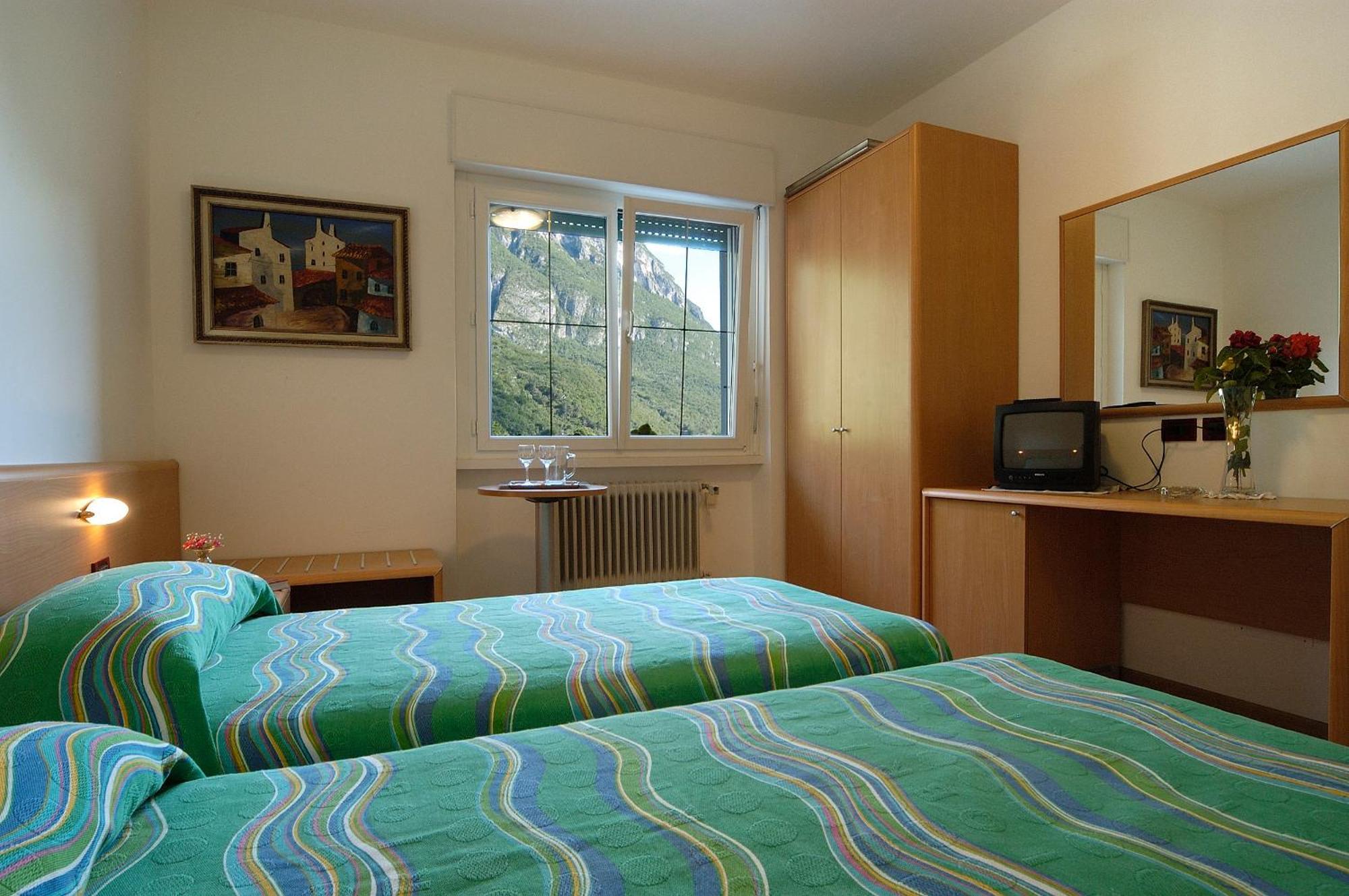 Hotel Karinhall Тренто Экстерьер фото