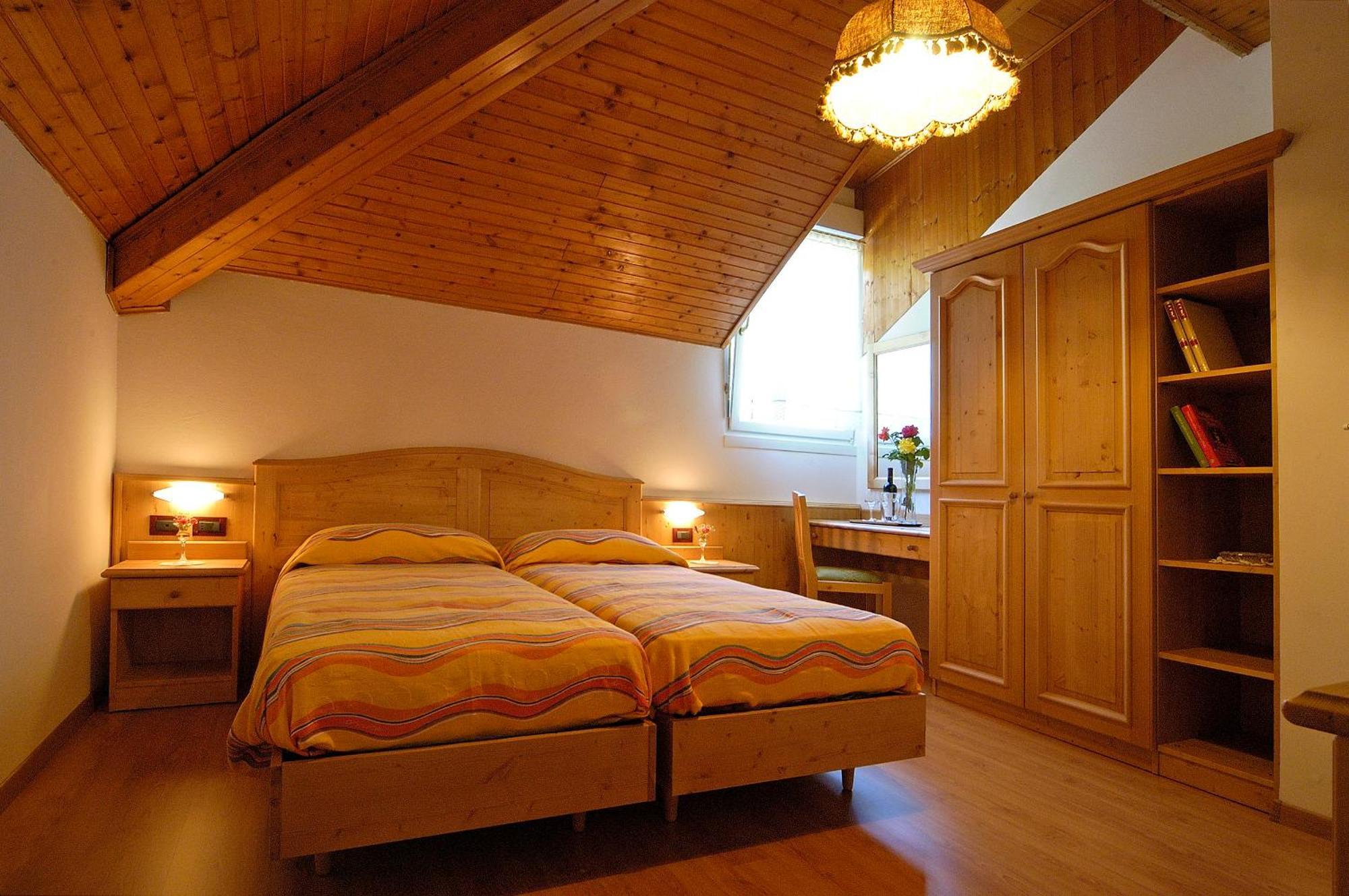 Hotel Karinhall Тренто Экстерьер фото