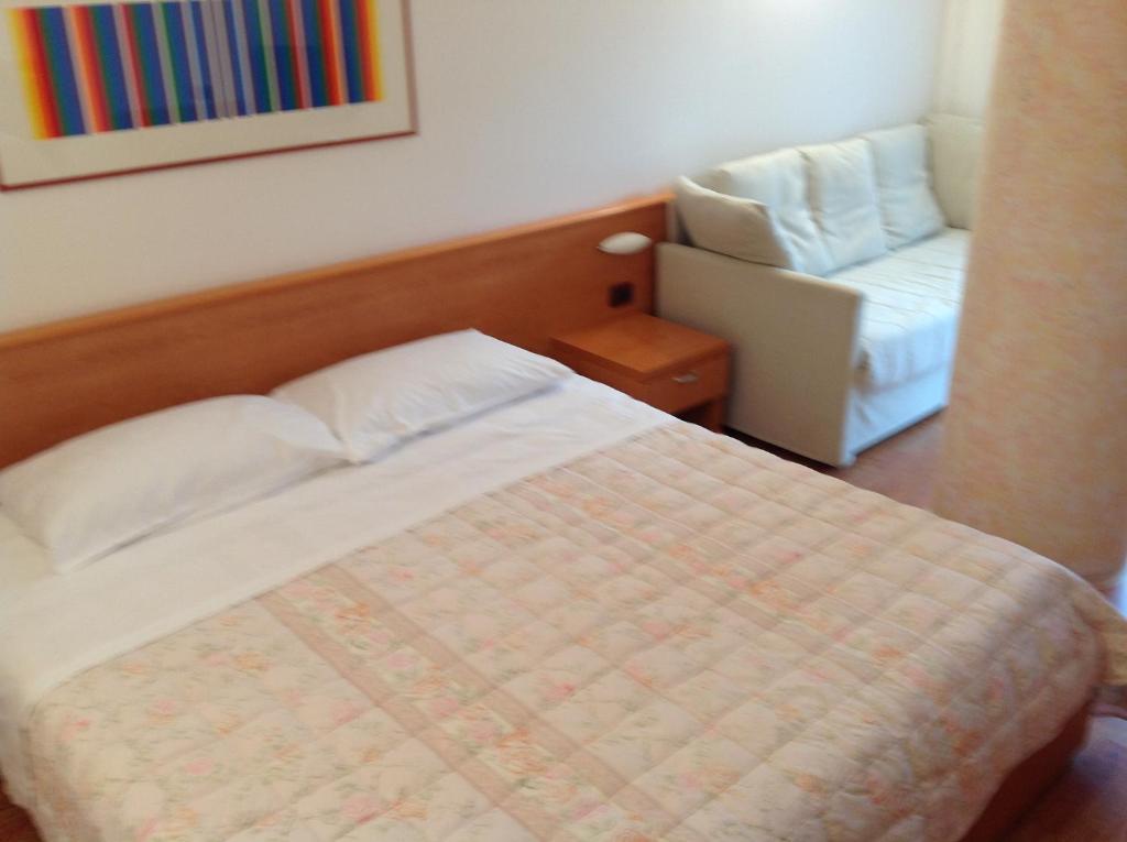 Hotel Karinhall Тренто Номер фото