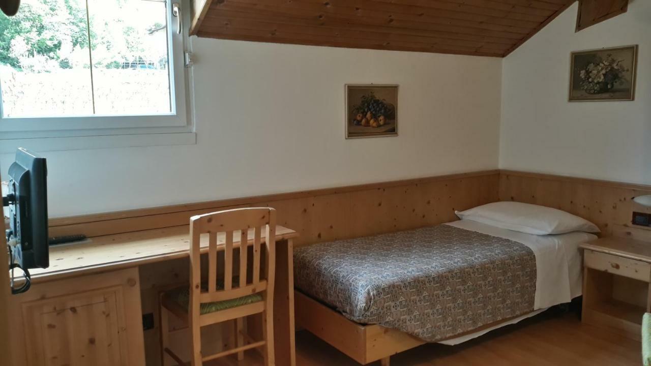 Hotel Karinhall Тренто Экстерьер фото